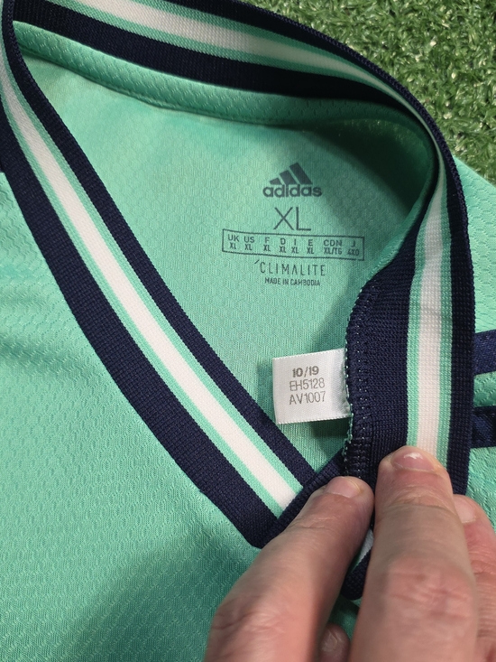 Adidas Real Madrid CF Sergio Ramos #4 2019/2020 Third Green Jersey UCL Patches - Picture 7 of 12